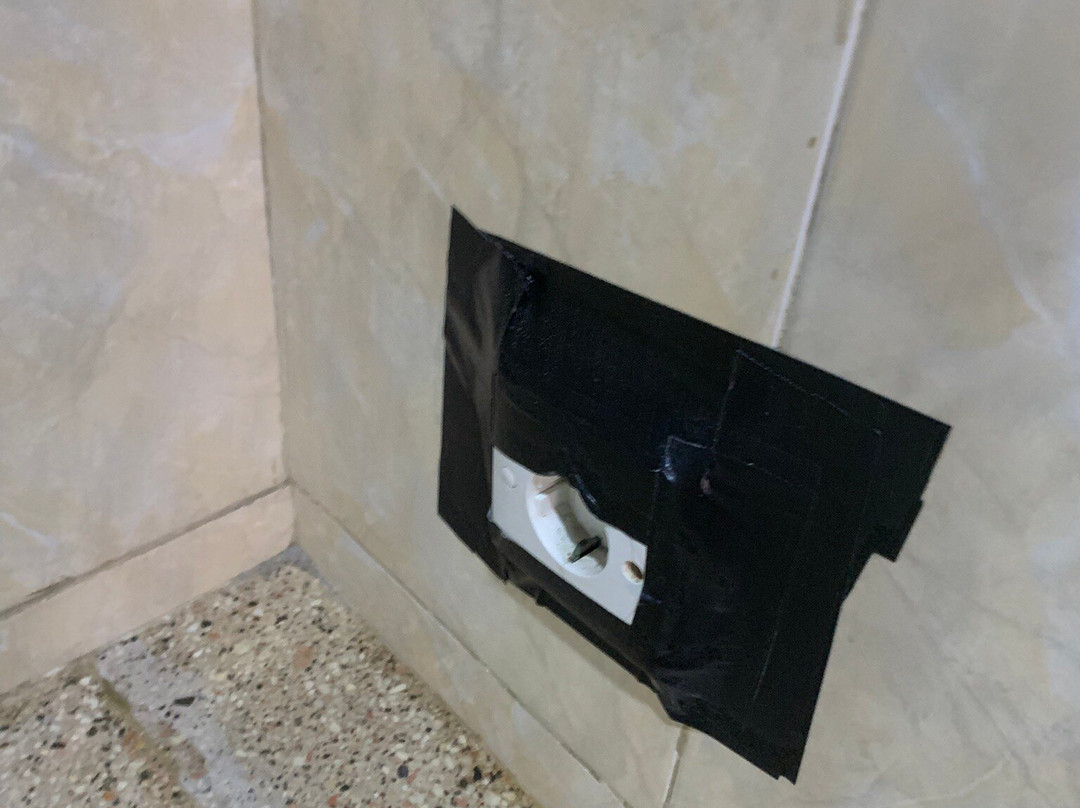 雷叶雷叶房酒店主图