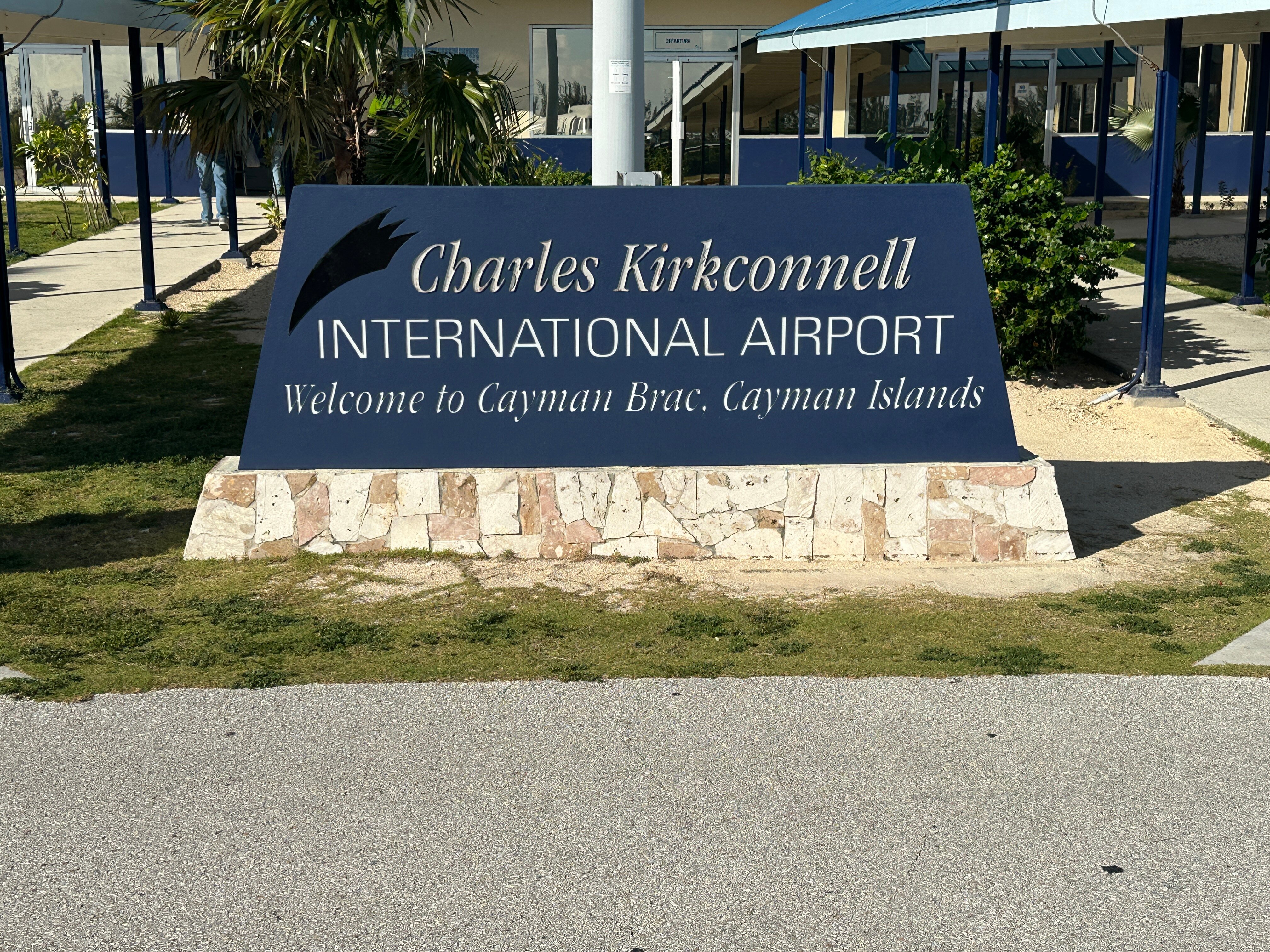 Cayman Brac Beach Resort-官方