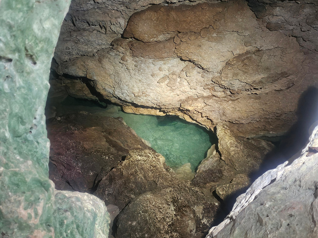 Go Caving Bonaire-Kralendijk必去景点