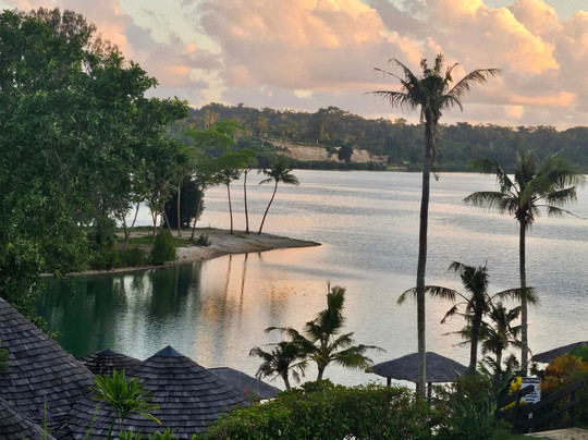 瓦努阿图假​​日度假酒店主图