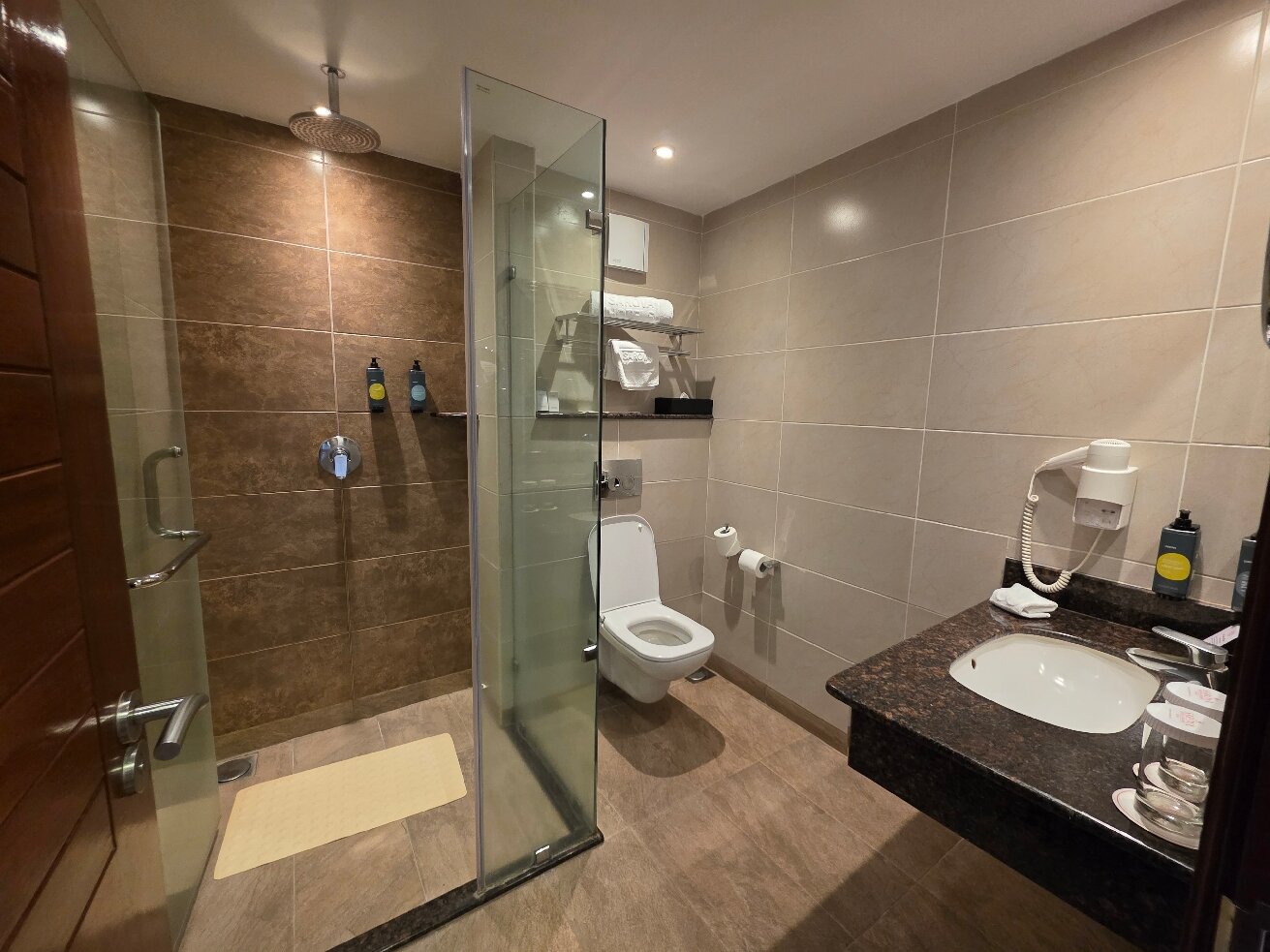 Sarova Woodlands-官方