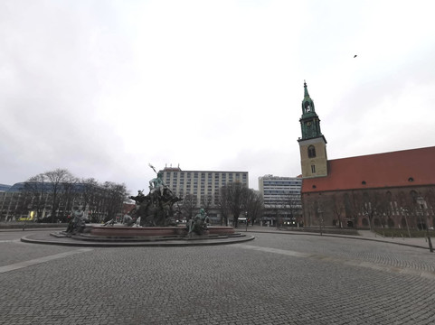 Neptunbrunnen-柏林必去景点
