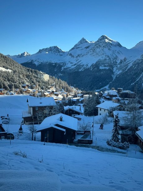 吉斯班酒店-官方