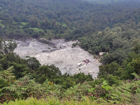 Domas Crater-连旺必去景点