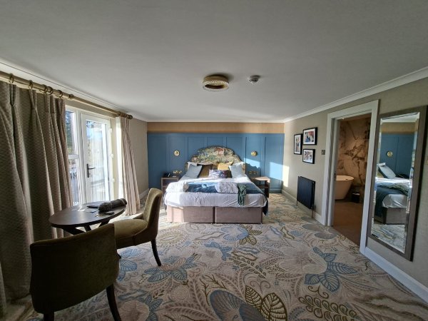 基里赫文湖滨小屋酒店-官方