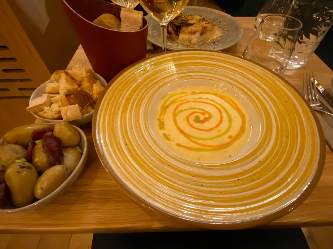 德拉库罗讷酒店主图