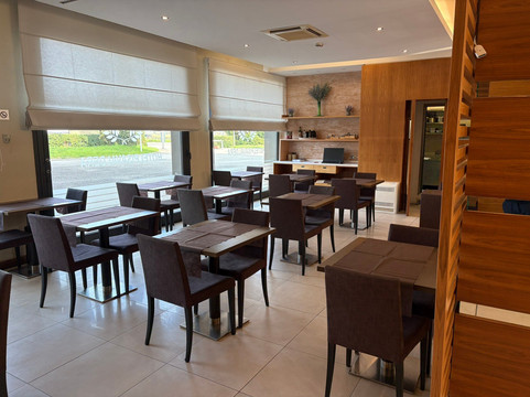 比萨瓦尔德拉塔尔旅馆主图