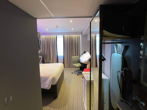 北加帝夫普瑞米尔酒店主图