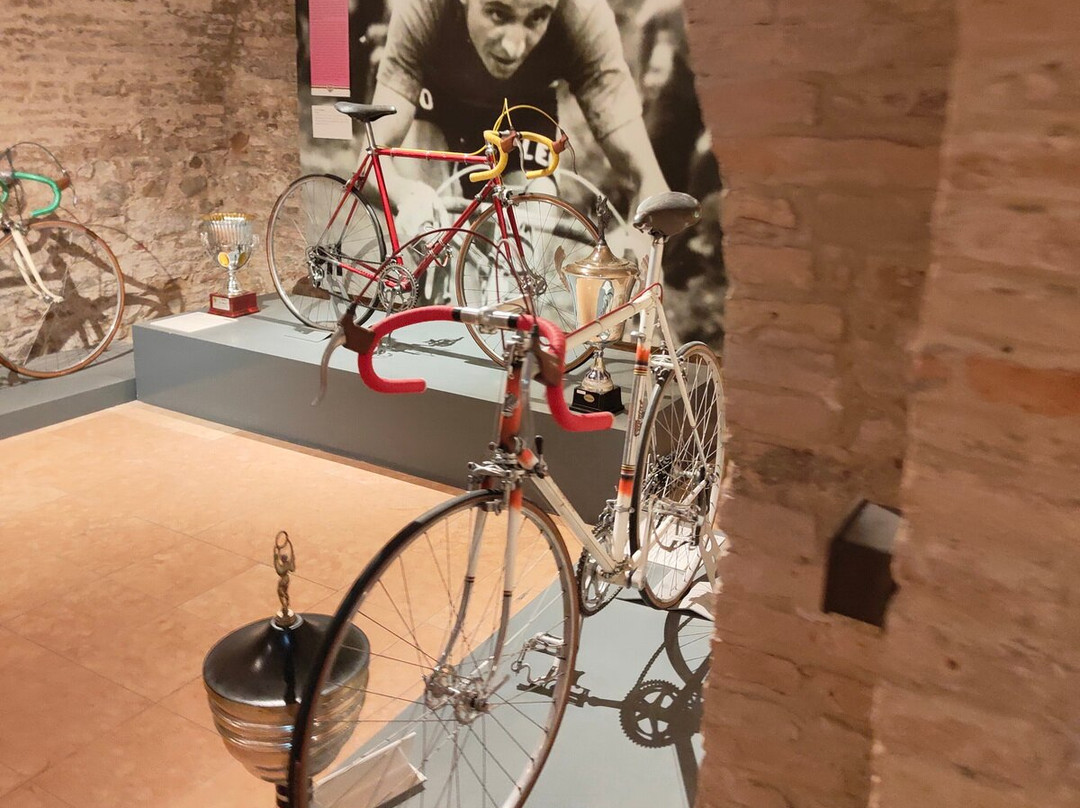 Museo della Bicicletta-Tre Ponti必去景点