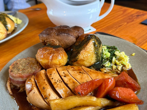 Hothfield餐馆和美食-Hare and Hounds