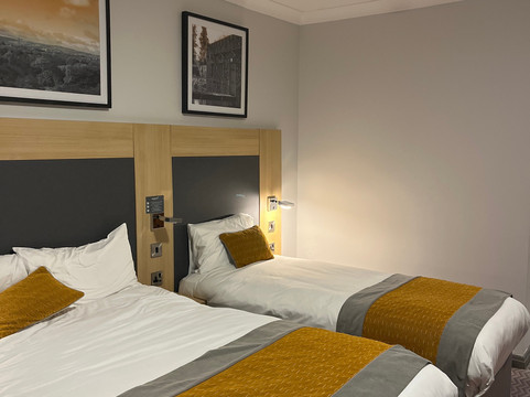 纽兰克罗斯马尔丹酒店主图