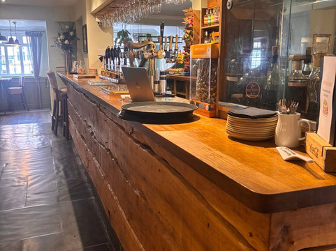 老式四便士旅馆主图