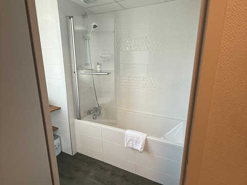 大巴黎贝斯特韦斯特酒店主图