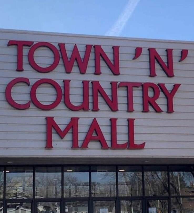 Town 'n' Country Mall