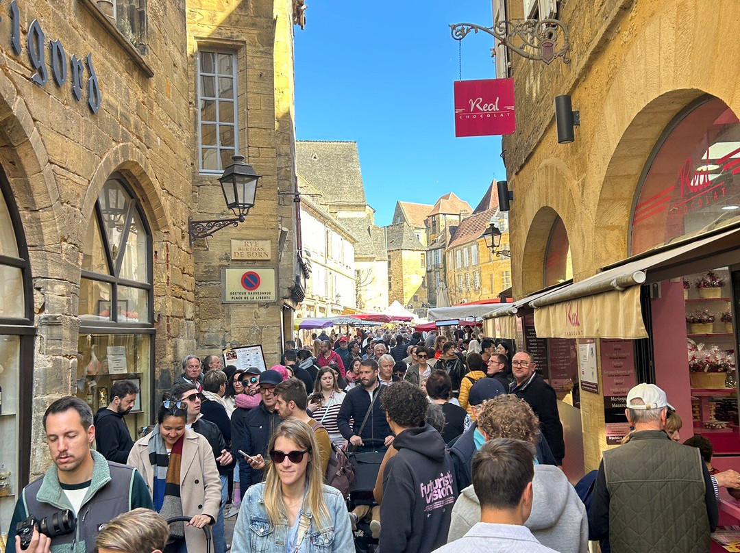 Sarlat Market-萨尔拉必去景点