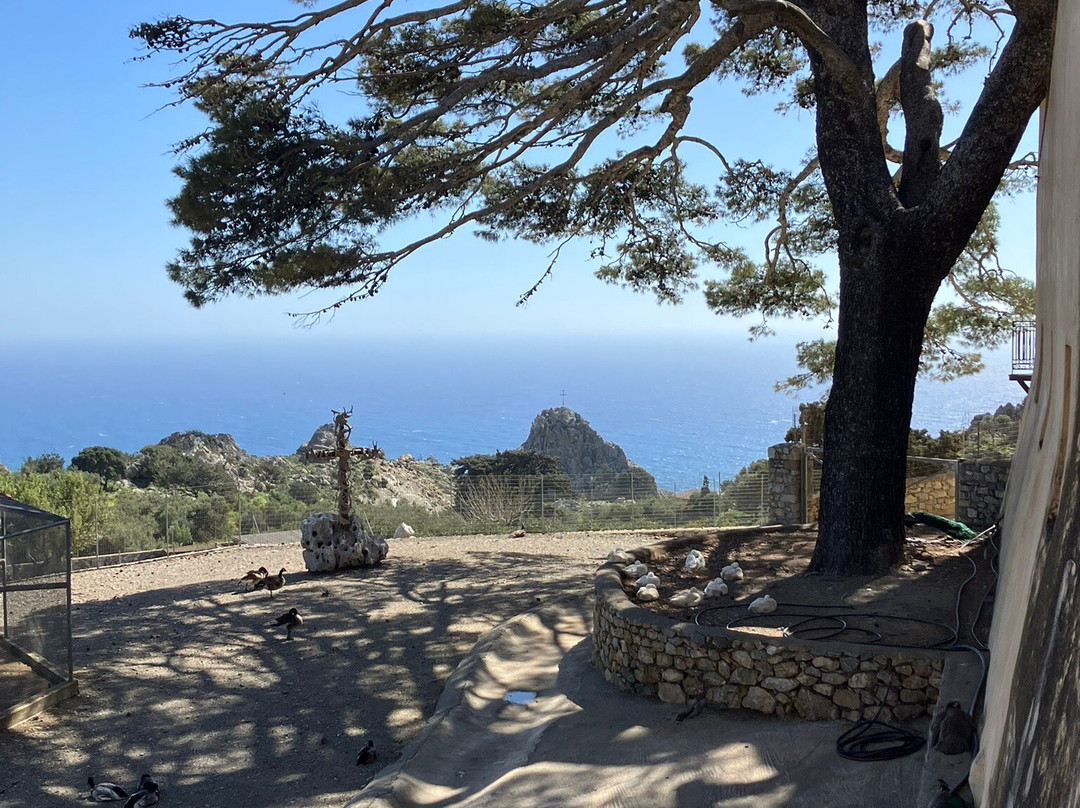 The Holy Monastery of Preveli-雷斯蒙必去景点