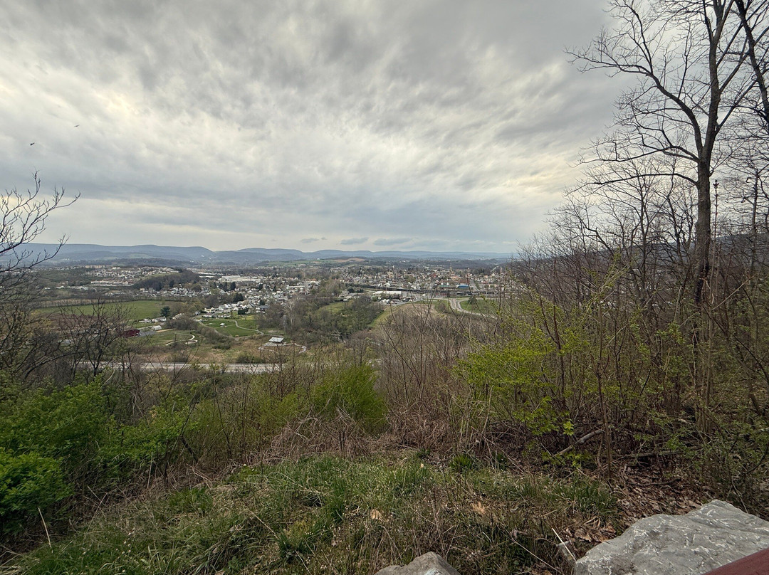 Chimney Rocks Park-Hollidaysburg必去景点