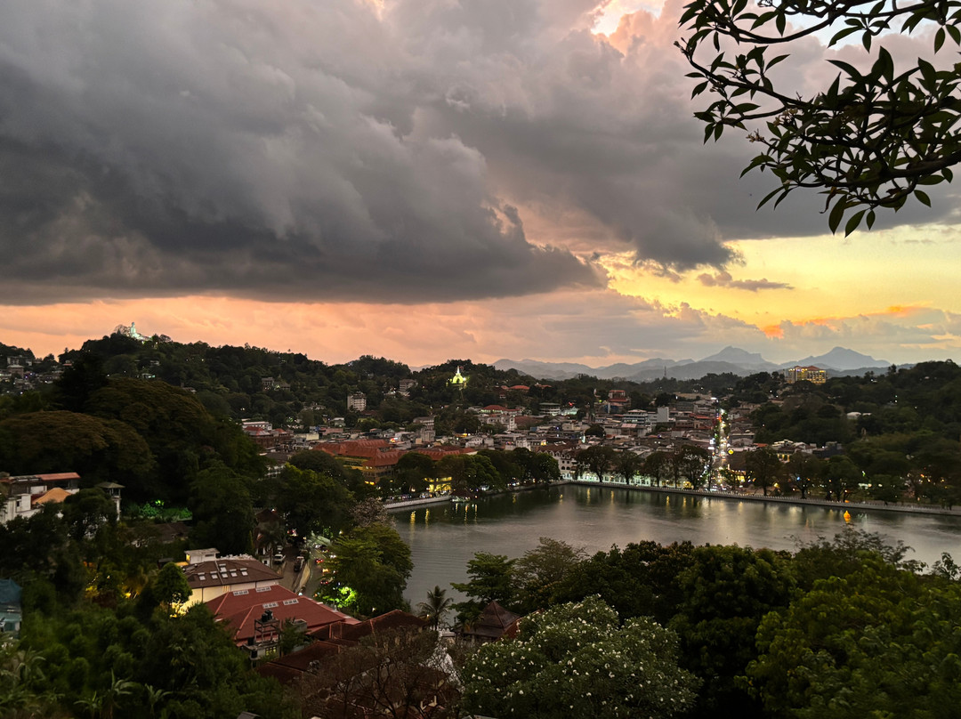 Kandy Trekking Tours-康提必去景点