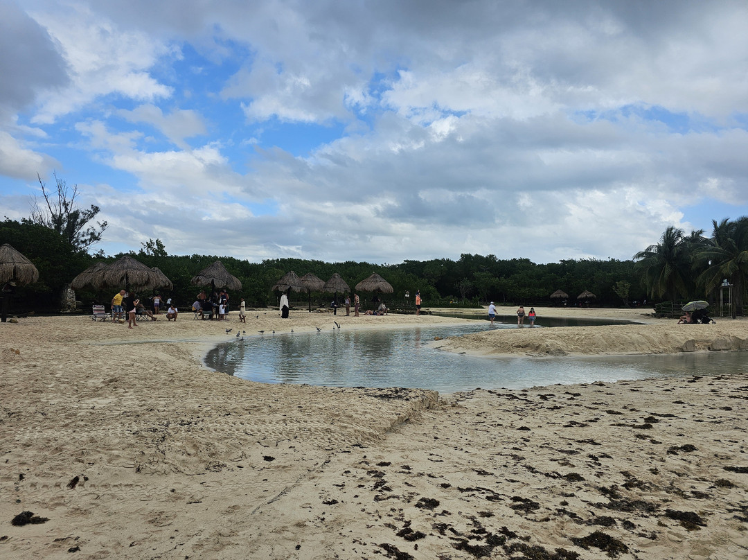 Playa Punta Esmeralda-普拉亚德尔卡曼必去景点