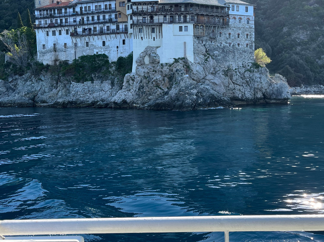 Athos Tours-卡拉马里亚必去景点