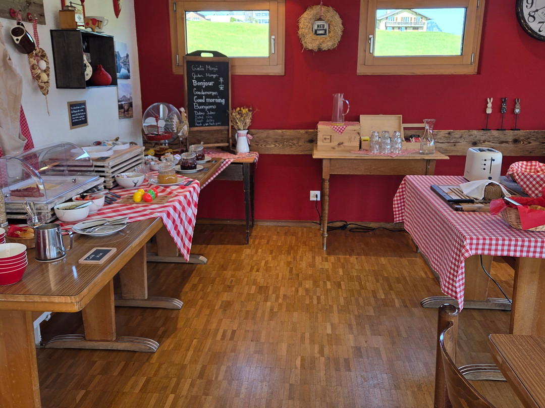 特奥酒店主图