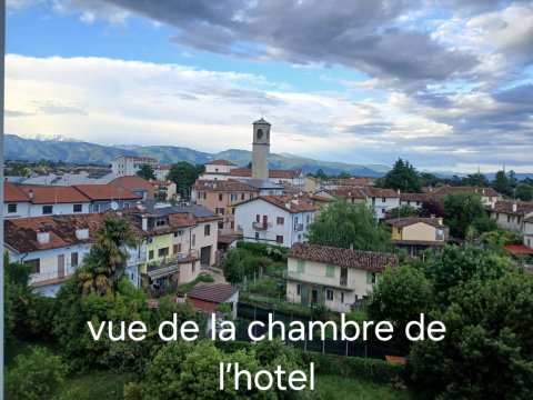大陆贝斯特韦斯特酒店-旅行者