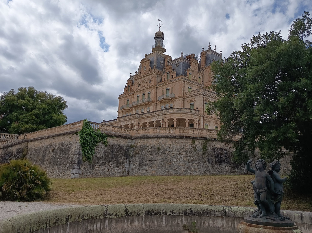 Château d'Aubiry-Ceret必去景点