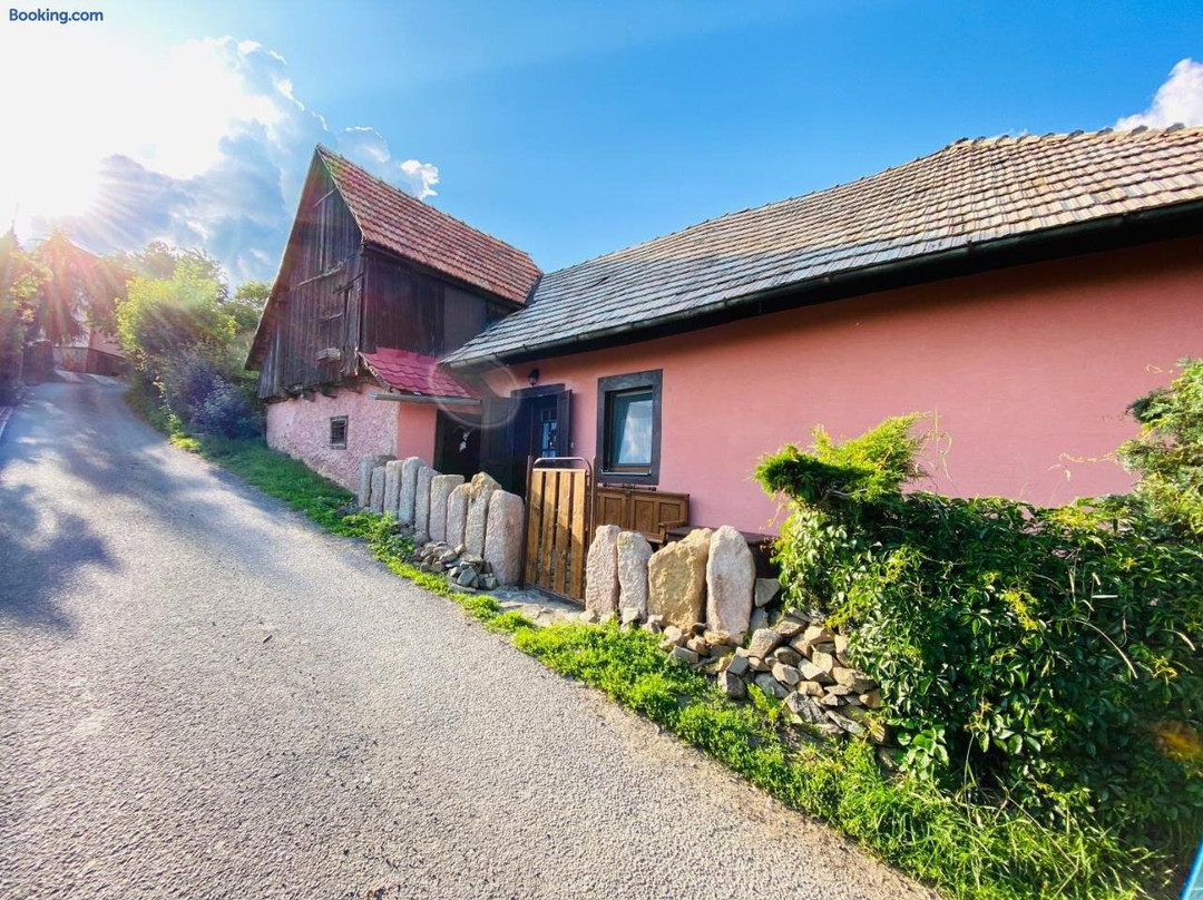 Pink cottage-100yo mining house