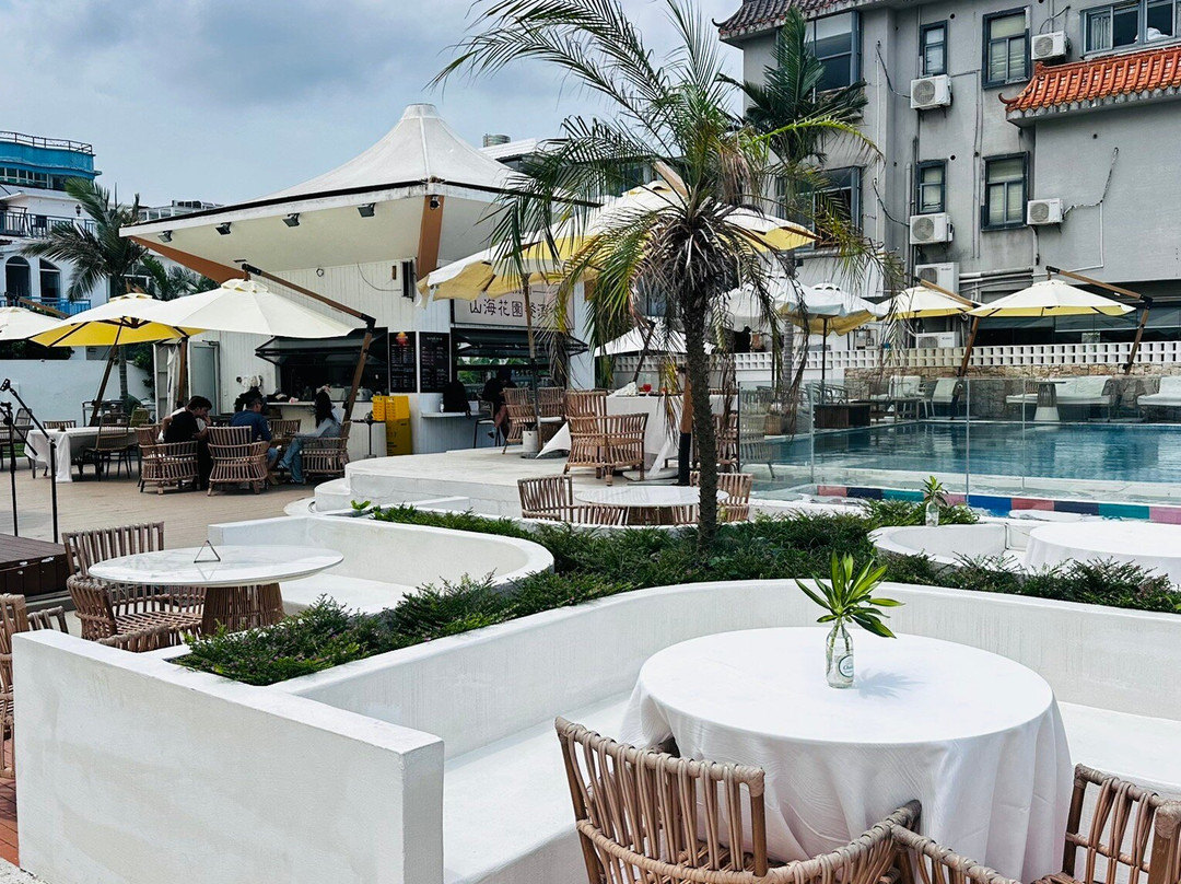 SANHI Seaside Restaurant & Bar
