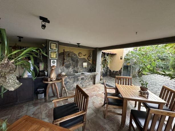 Pura Vida Hotel-旅行者