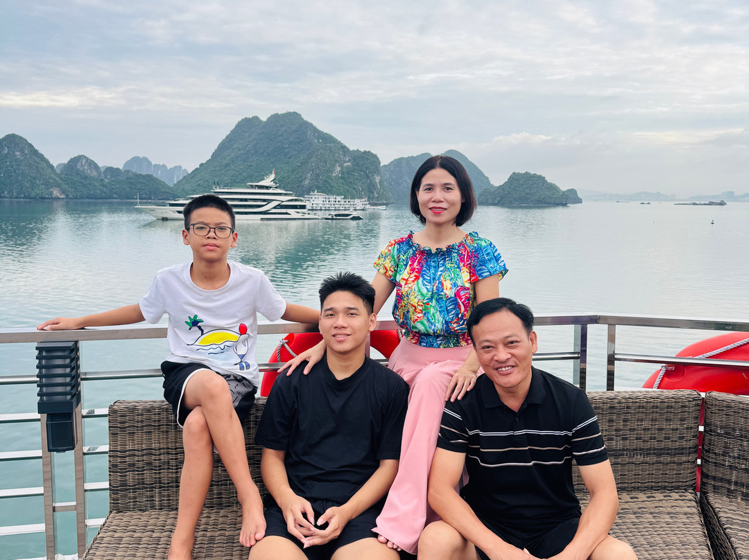 Aime'e Cruises-Quang Ninh必去景点