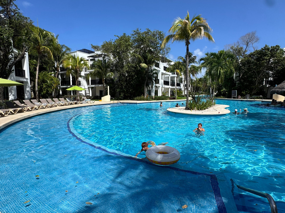 The Fives Beach Hotel & Residences主图