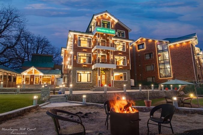 Himalayan Hill Resorts-旅行者