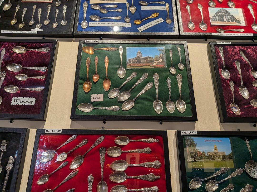 Mississippi Spoon Gallery