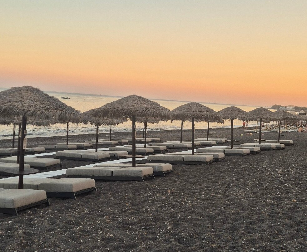 Perivolos Beach-佩里沃罗必去景点
