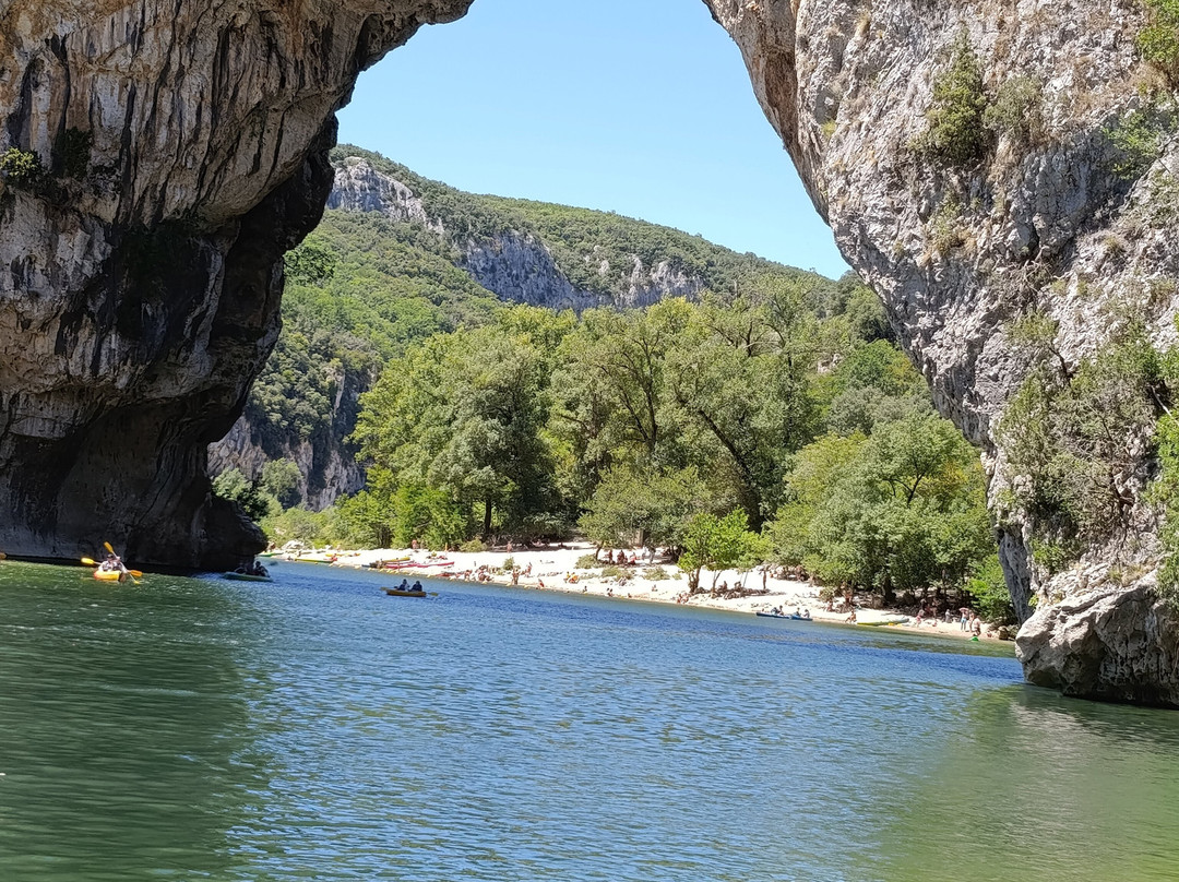 Canoe Ardeche Bateaux-瓦隆蓬达尔克必去景点