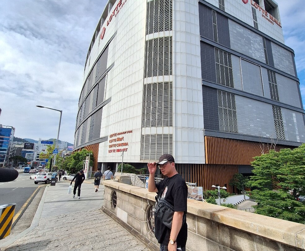 Lotte Department Store Busan Main-釜山必去景点