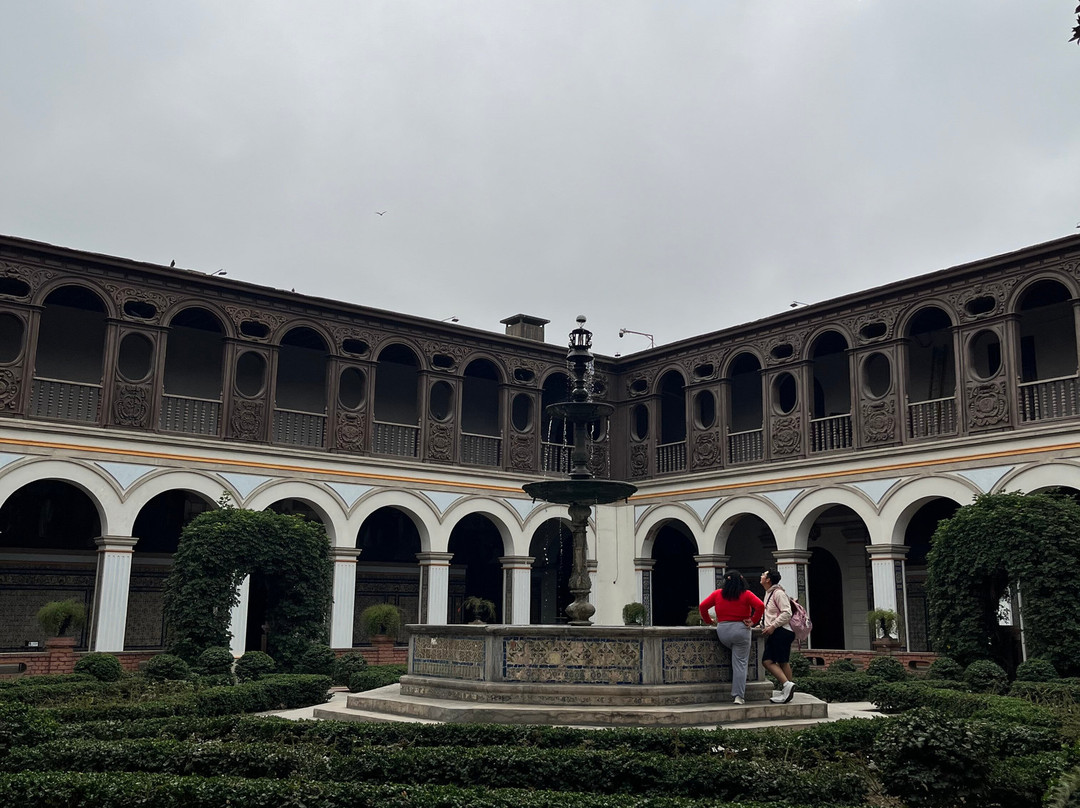 Basilica y Monasterio de Santo Domingo-利马必去景点