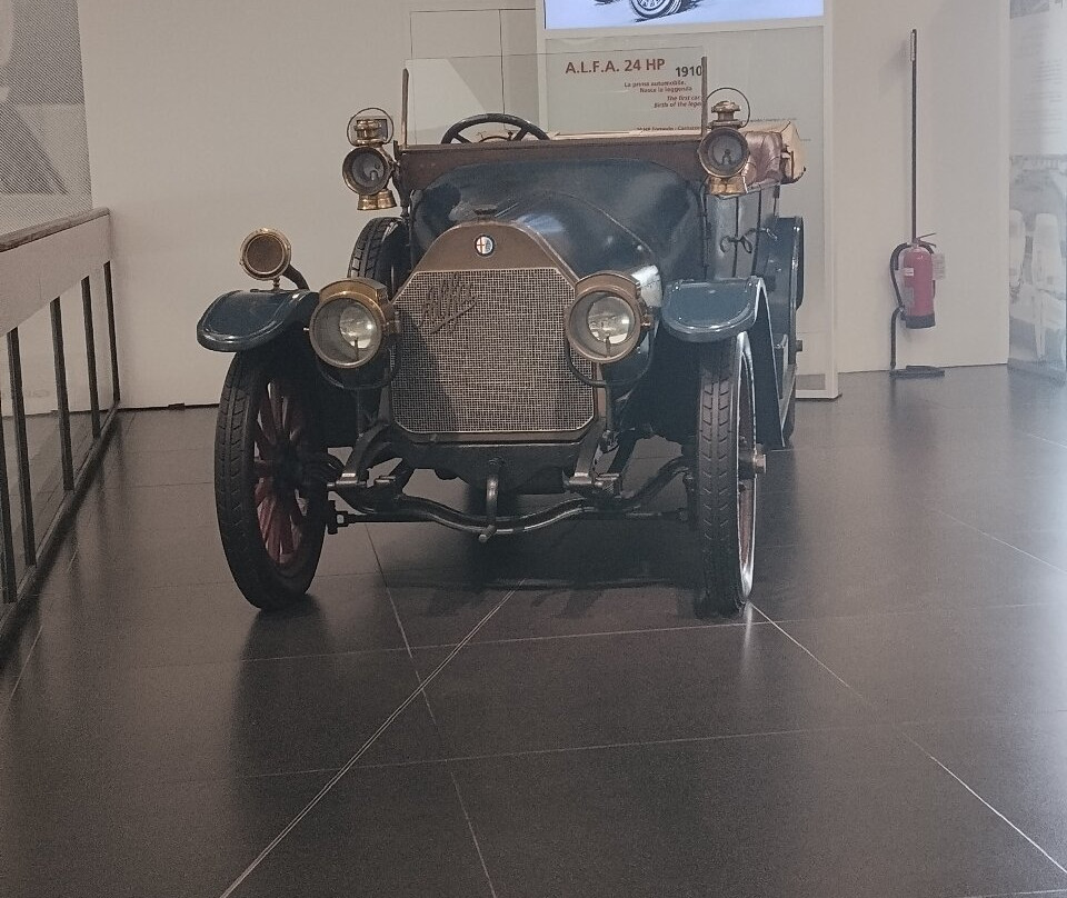 Museo  Alfa Romeo-阿雷塞必去景点
