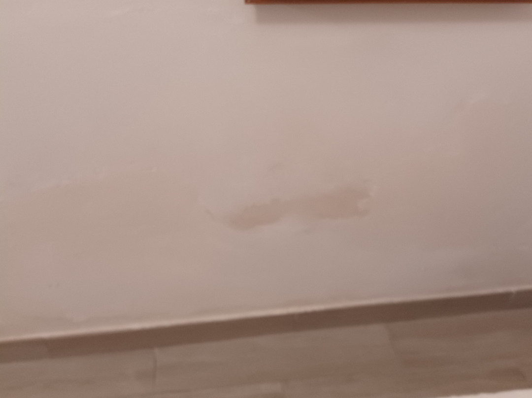 佳比亚诺海滩酒店主图