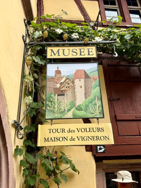 Musée de la Tour des Voleurs-利克威尔必去景点