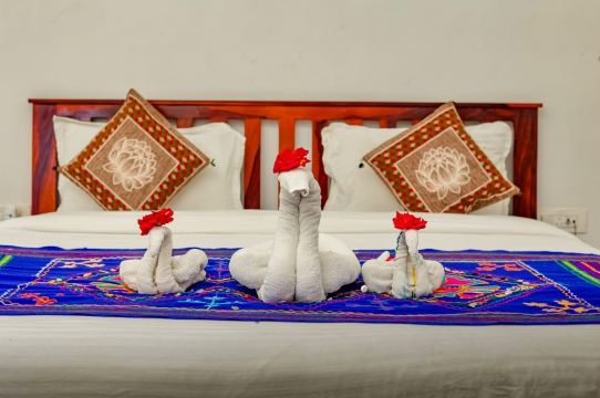 Jawai Empire Resort by Premier Hotels - Luxury Tent & Cottage Stay - Leopard Safari Near Jawai DAM-客卧