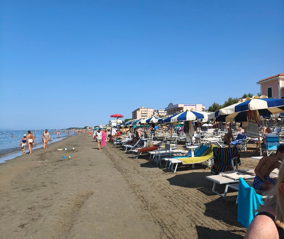 Lungomare di Follonica-福洛尼卡必去景点