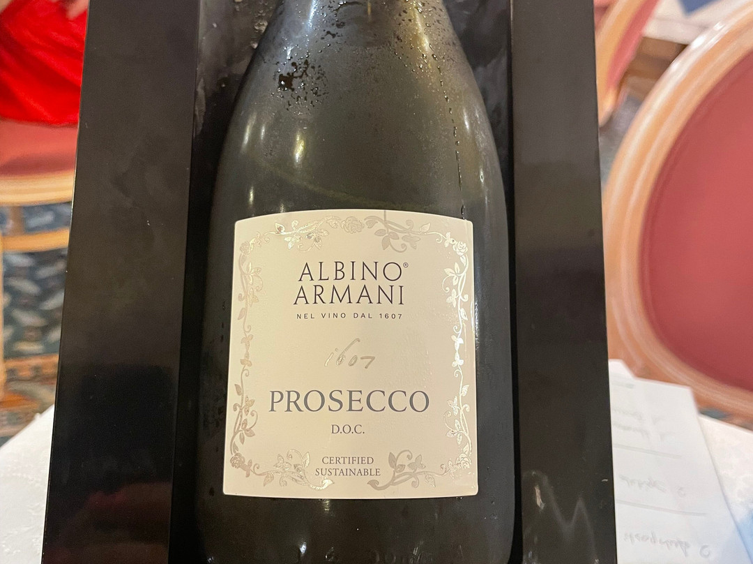 阿勒多洛米蒂精品湖酒店主图