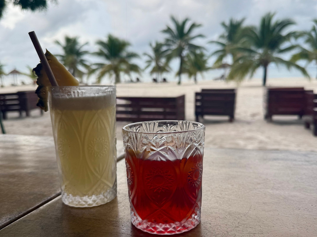 高龙秘密花园酒店主图