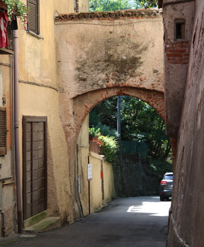 Arco di Ponente-Castiglione Olona必去景点