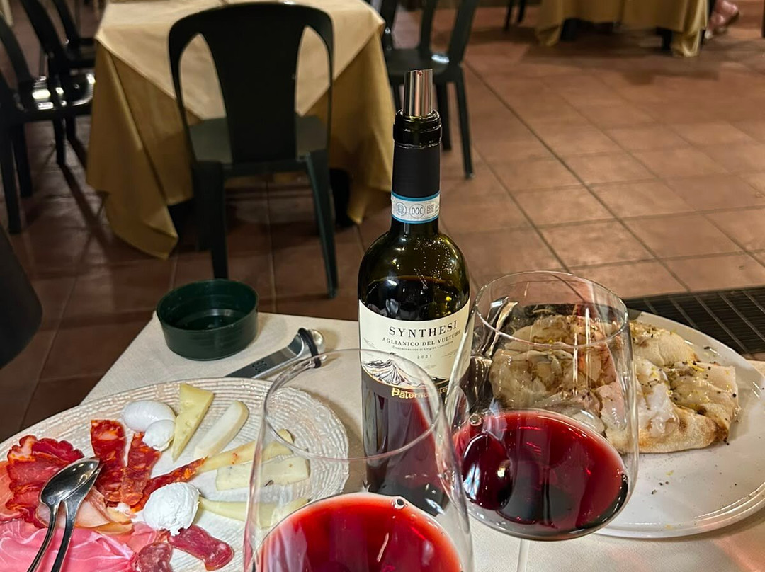 玛亚诺酒店主图