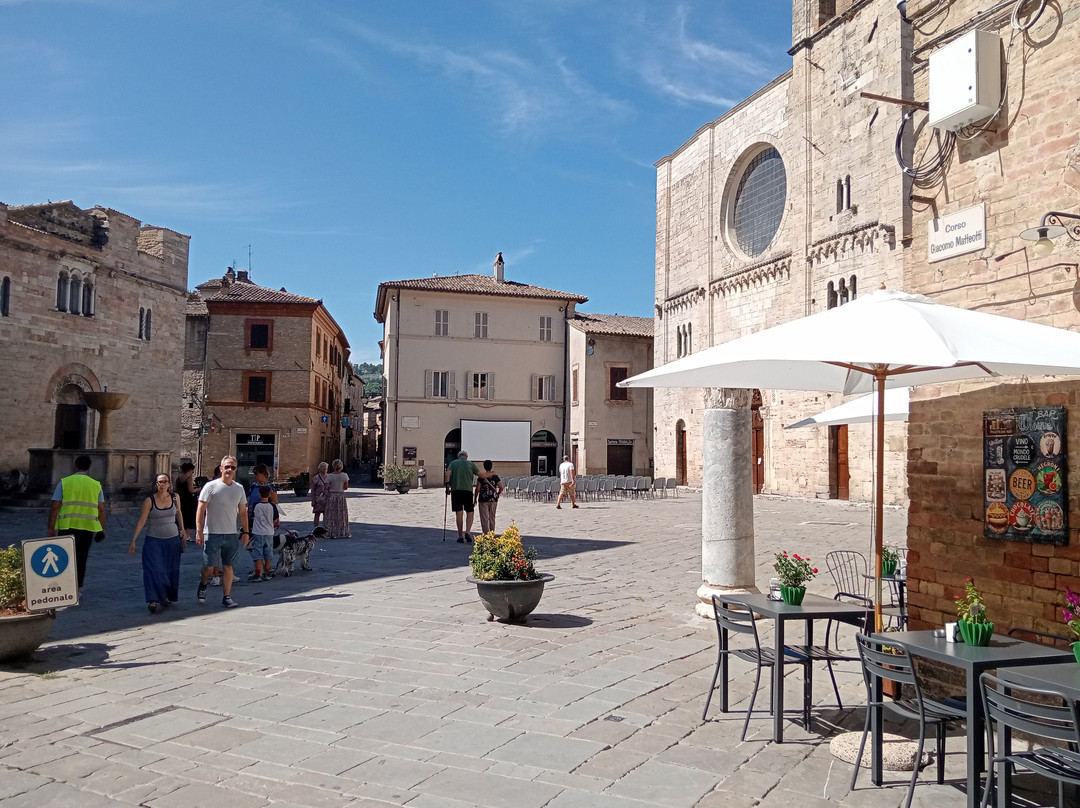 Piazza Silvestri-Bevagna必去景点