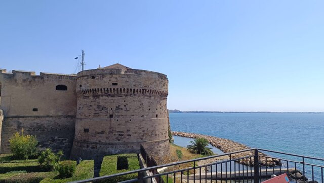 Castello Aragonese-塔兰托必去景点