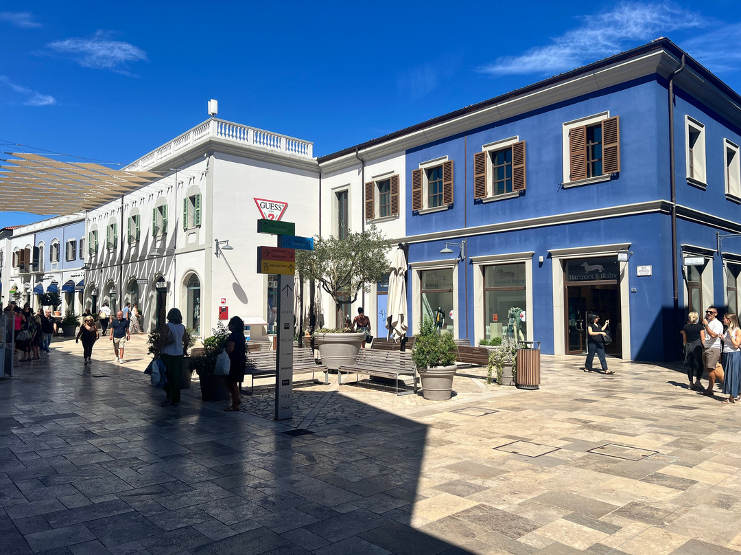 Santangelo Outlet Village-Citta Sant'Angelo必去景点